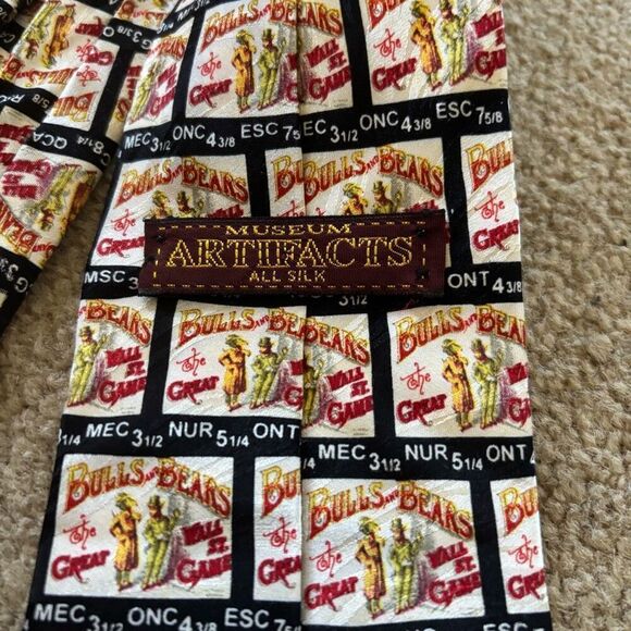 Museum Artifacts Bulls Bears The Great Wall Street Game Silk Neck Tie - Picture 4 of 5